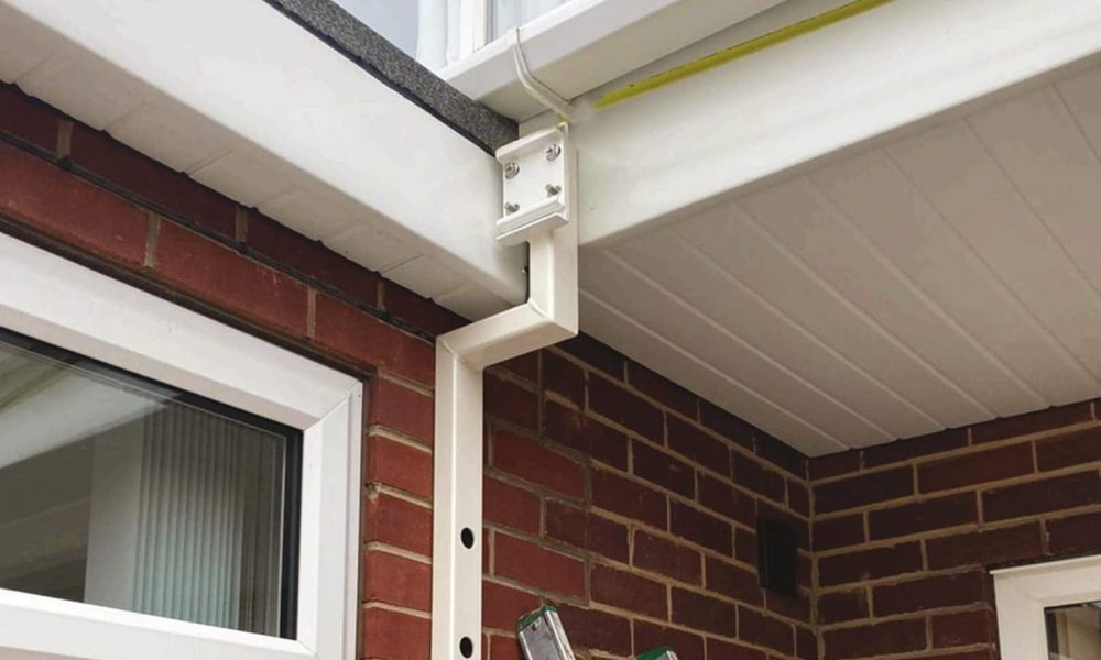 Bungalow bracket in situ